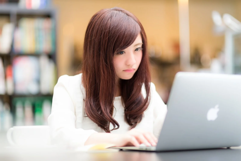 心理学でキャバ嬢を口説く